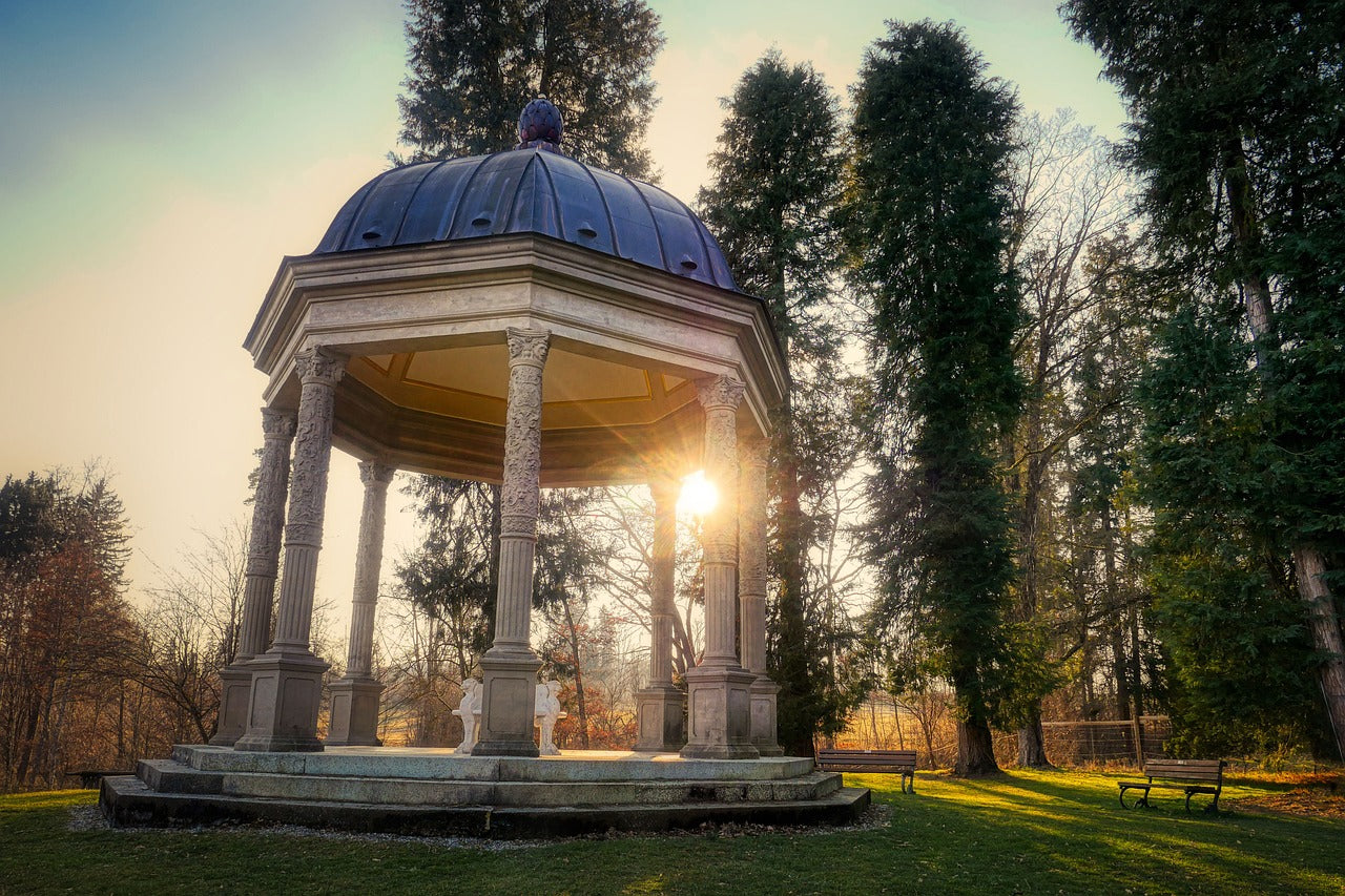 What is the difference between a gazebo and a pop-up gazebo?